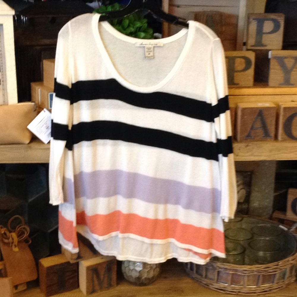 Lightweight sweater